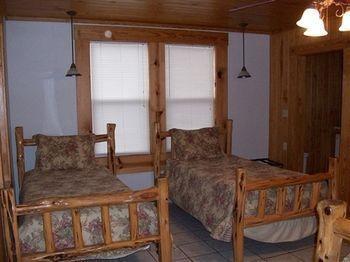 בנדרה River Front Motel מראה חיצוני תמונה