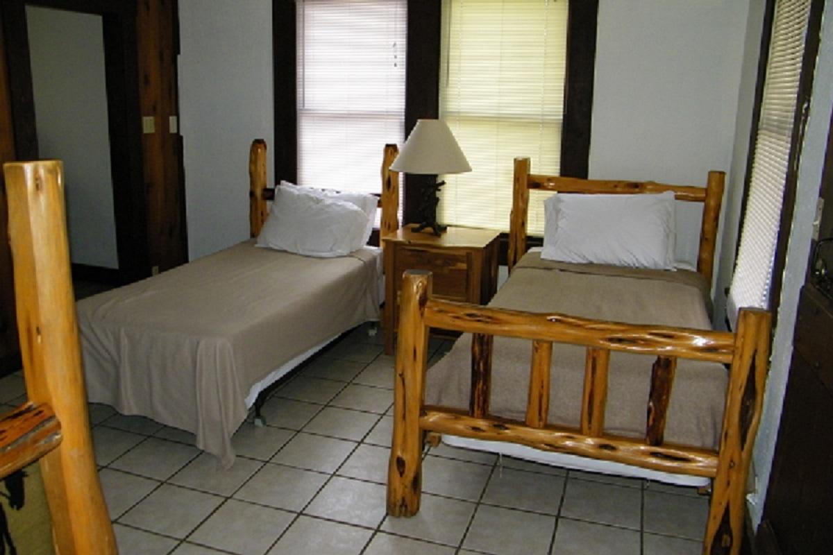 בנדרה River Front Motel מראה חיצוני תמונה